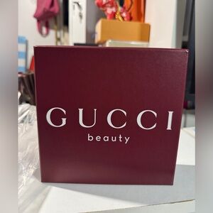 Gucci Flora Gorgeous Gardenia Perfume Box in Burgundy set travel perfume lips